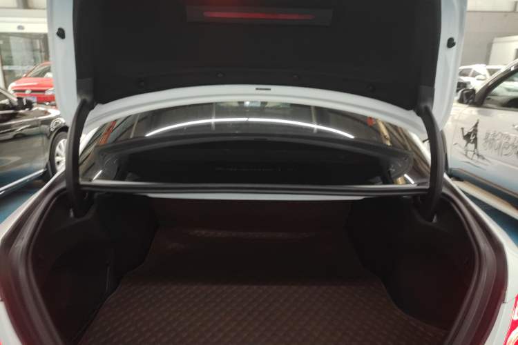 Used Mercedes-Benz C-Class 2017 C 200 L Sport Edition Trunk