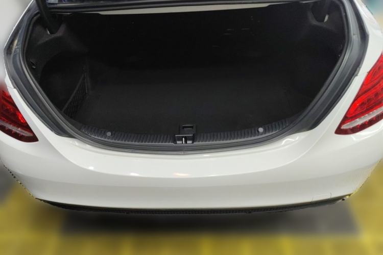 Used Mercedes-Benz C-Class 2017 Restyled C 200 Sport Edition Trunk