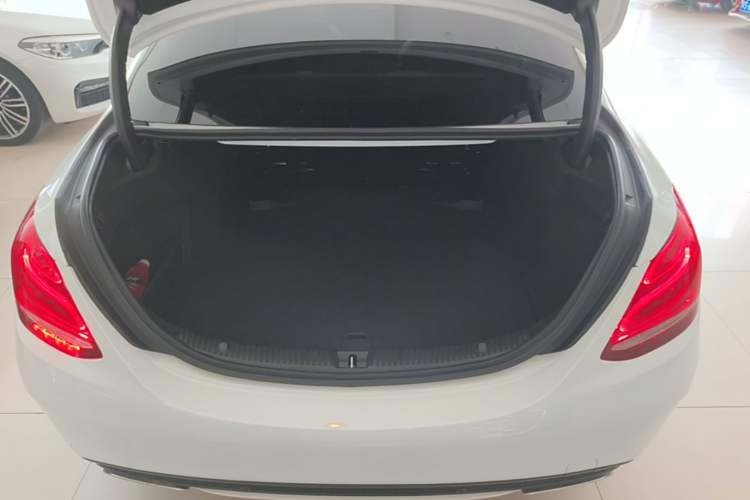 Used Mercedes-Benz C-Class 2017 Facelift C 200 L Sport Edition Trunk