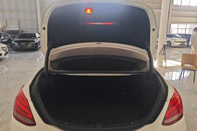 Used Mercedes-Benz C-Class 2017 C 200 L Sport Edition Trunk