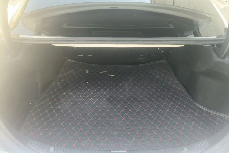 Used Mercedes-Benz C-Class 2017 Facelift C 200 L Sport Edition Trunk