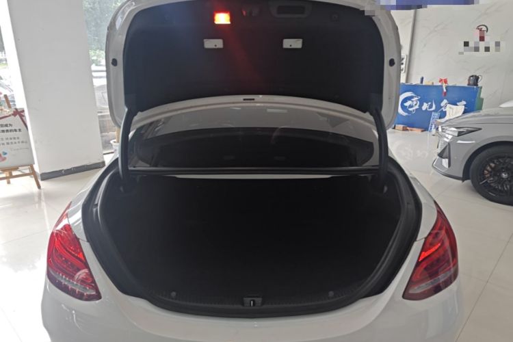 Used Mercedes-Benz C-Class 2017 C 200 Sport Edition Trunk