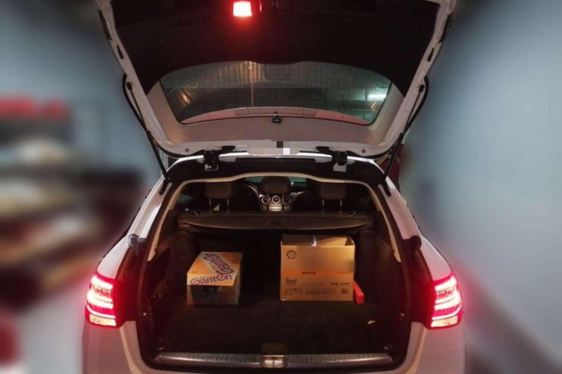 Used Mercedes-Benz C-Class 2017 Facelift C 180 Estate Trunk