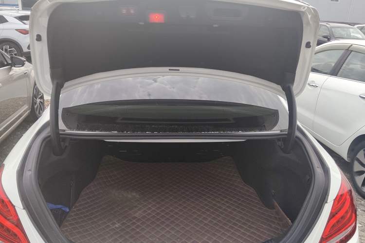 Used Mercedes-Benz C-Class 2017 C 200 L Sport Edition Trunk