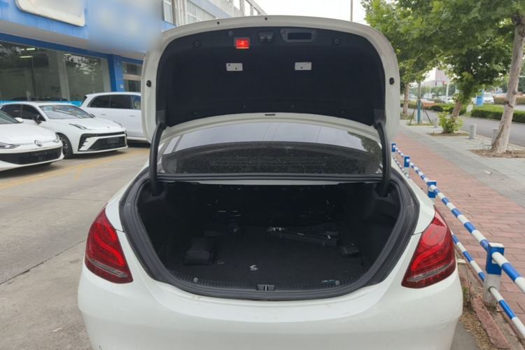 Used Mercedes-Benz C-Class 2017 Facelift C 200 L Sport Edition Trunk