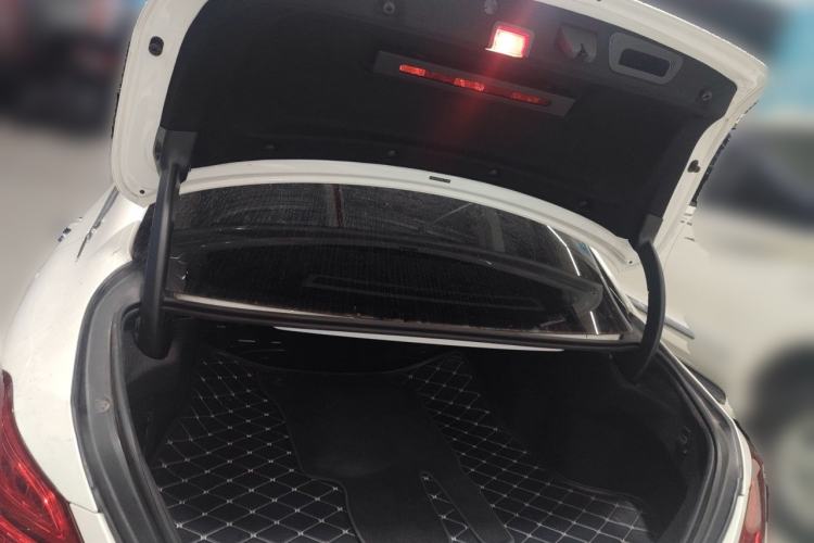 Used Mercedes-Benz C-Class 2017 Facelift C 200 L Sport Edition Trunk