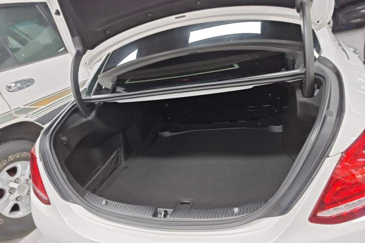 Used Mercedes-Benz C-Class 2017 Facelift C 200 L Sport Edition Trunk