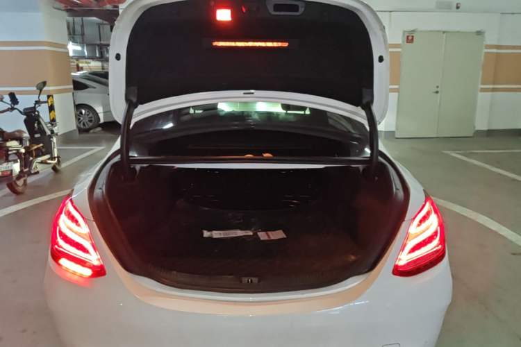 Used Mercedes-Benz C-Class 2017 C 180 L Sport Edition Trunk