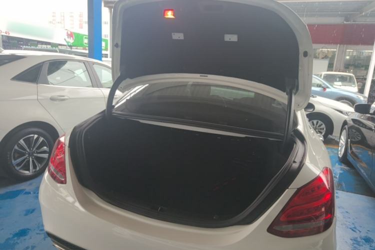 Used Mercedes-Benz C-Class 2017 Facelift C 200 L Sport Edition Trunk