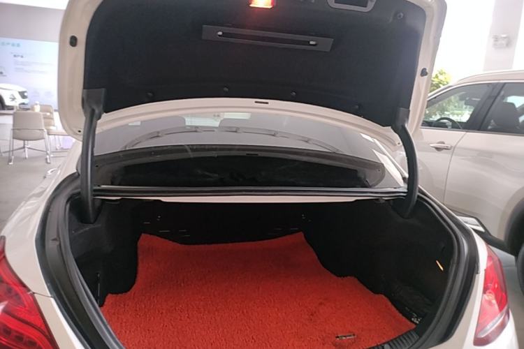 Used Mercedes-Benz C-Class 2017 C 200 Sport Edition Trunk