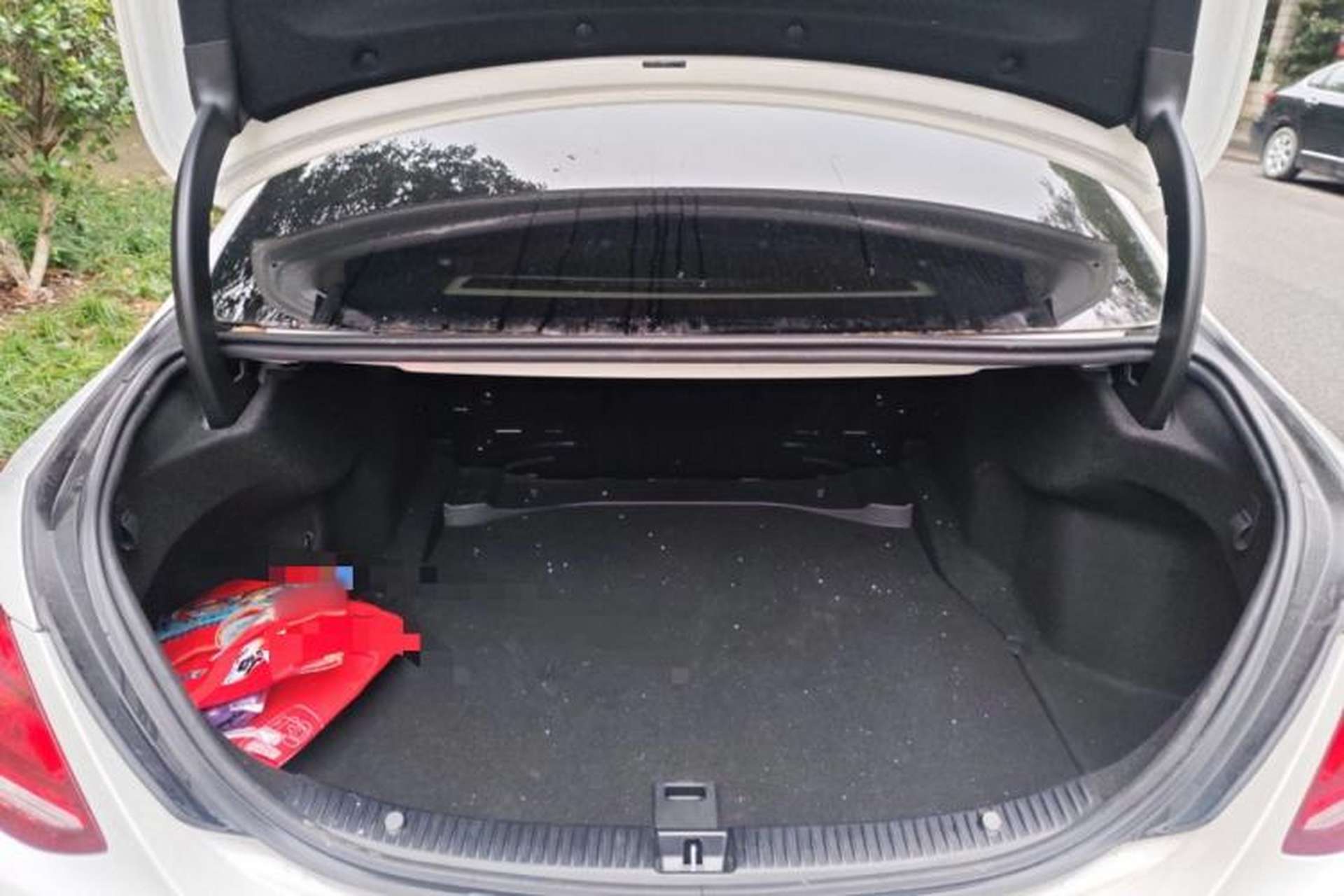 Used Mercedes-Benz C-Class 2017 Facelift C 200 L Sport Edition Trunk