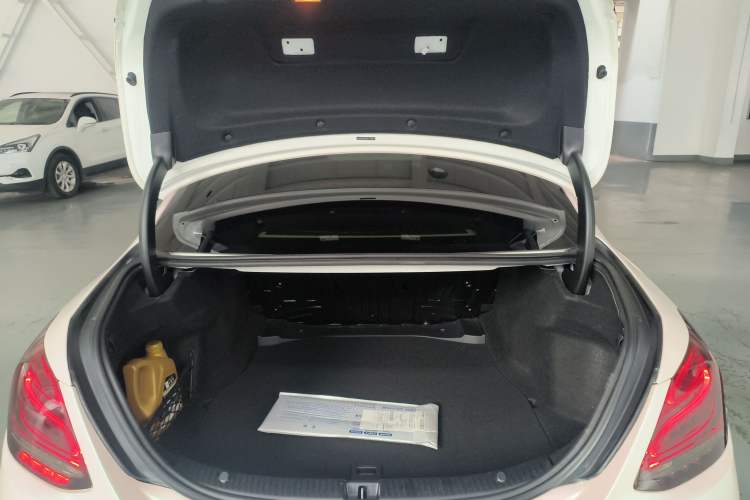 Used Mercedes-Benz C-Class 2017 Facelift C 200 L Sport Edition Trunk