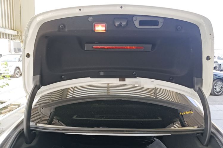 Used Mercedes-Benz C-Class 2017 Facelift C 200 L Sport Edition Trunk
