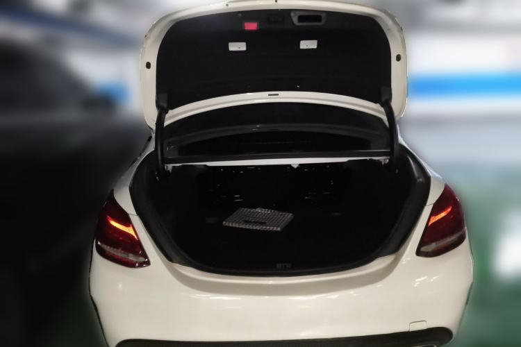 Used Mercedes-Benz C-Class 2017 Restyled C 200 Sport Edition Trunk