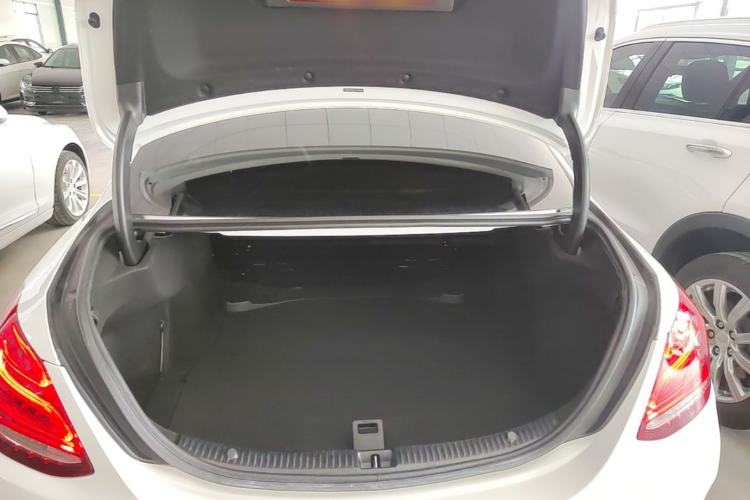 Used Mercedes-Benz C-Class 2017 Restyled C 200 Sport Edition Trunk