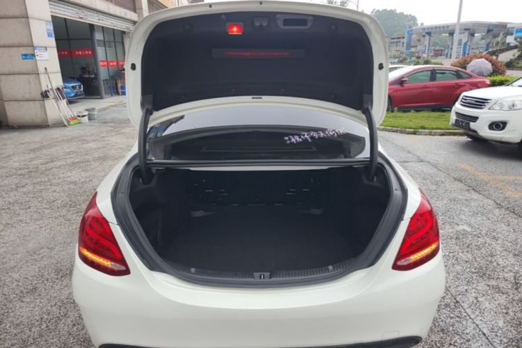 Used Mercedes-Benz C-Class 2017 Facelift C 200 L Sport Edition Trunk