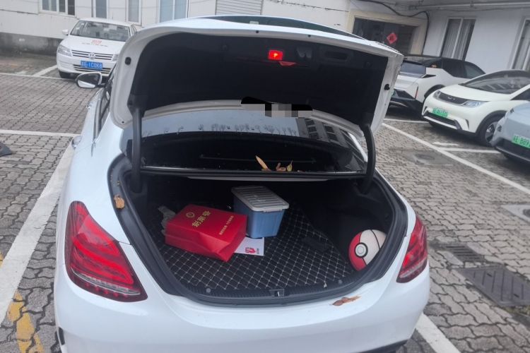 Used Mercedes-Benz C-Class 2017 Facelift C 200 L Sport Edition Trunk