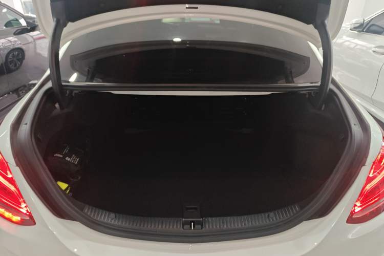 Used Mercedes-Benz C-Class 2017 C 200 Sport Edition Trunk