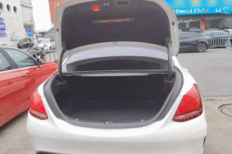 Used Mercedes-Benz C-Class 2017 Restyled C 200 Sport Edition Trunk