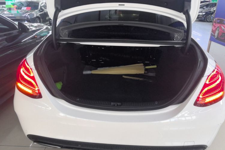 Used Mercedes-Benz C-Class 2017 Restyled C 200 Sport Edition Trunk