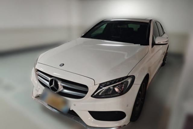 Ojetý Mercedes-Benz C-Class 2017 Restyled C 180 L Fashion Edition Sport Version