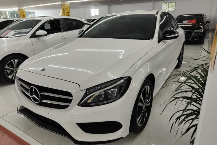Used Mercedes-Benz C-Class 2017 Restyled C 200 Sport Edition Guazi used car, China used car export, Used car for sale, Used Mercedes-Benz cars, Cheapest cars for sale