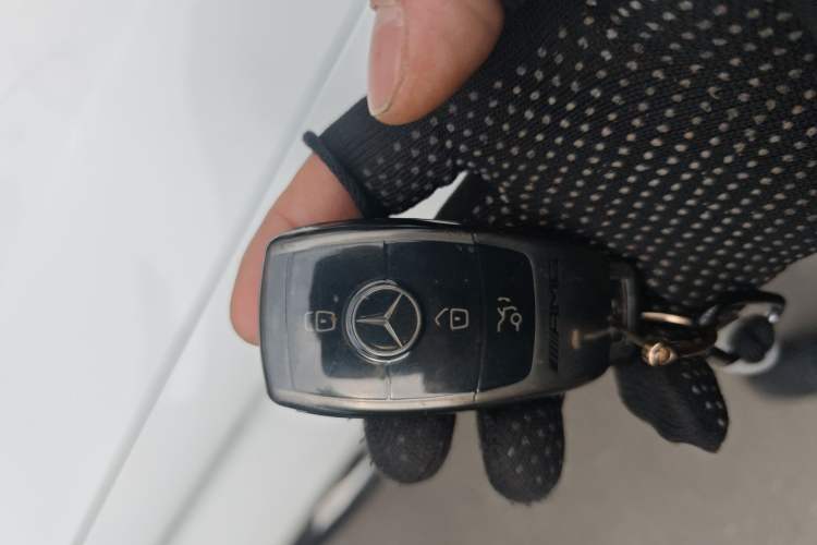 Used Mercedes-Benz C-Class 2017 C 200 L Sport Edition Vehicle Key