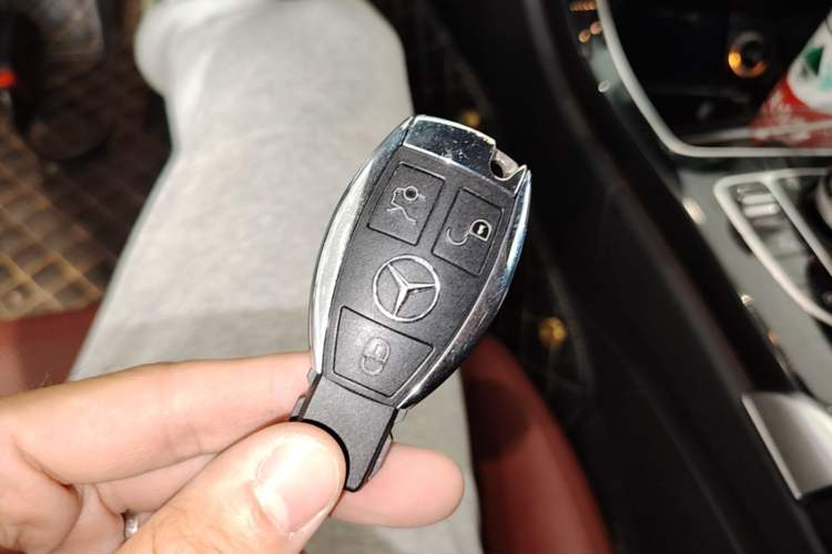 Used Mercedes-Benz C-Class 2017 Facelift C 200 Coupe Vehicle Key