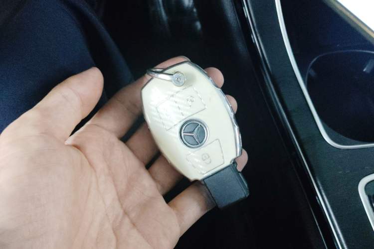 Used Mercedes-Benz C-Class 2017 C 180 Estate Vehicle Key