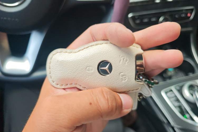 Used Mercedes-Benz C-Class 2017 Facelift C 200 L Sport Edition Vehicle Key