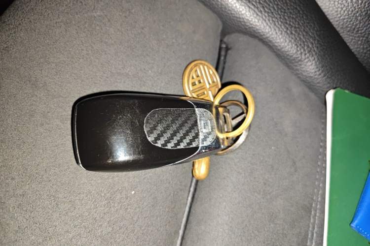 Used Mercedes-Benz C-Class 2017 Restyled C 200 Sport Edition Vehicle Key