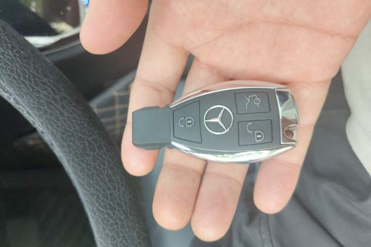 Used Mercedes-Benz C-Class 2017 Facelift C 200 L Sport Edition Vehicle Key