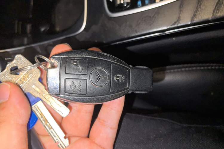 Used Mercedes-Benz C-Class 2017 C 180 L Sport Edition Vehicle Key