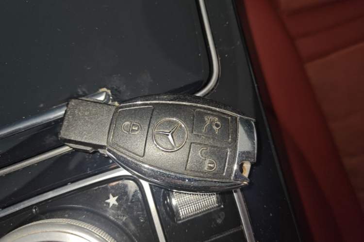 Used Mercedes-Benz C-Class 2017 C 200 Sport Edition Vehicle Key
