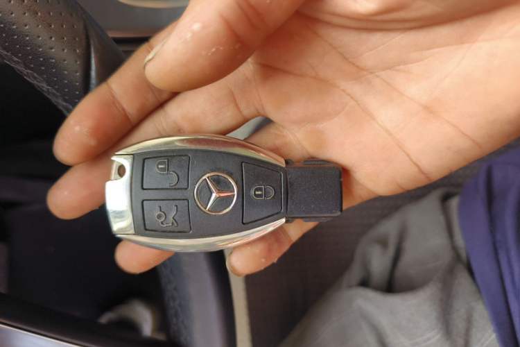 Used Mercedes-Benz C-Class 2017 C 200 L Sport Edition Vehicle Key