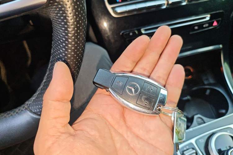 Used Mercedes-Benz C-Class 2017 C 200 Sport Edition Vehicle Key