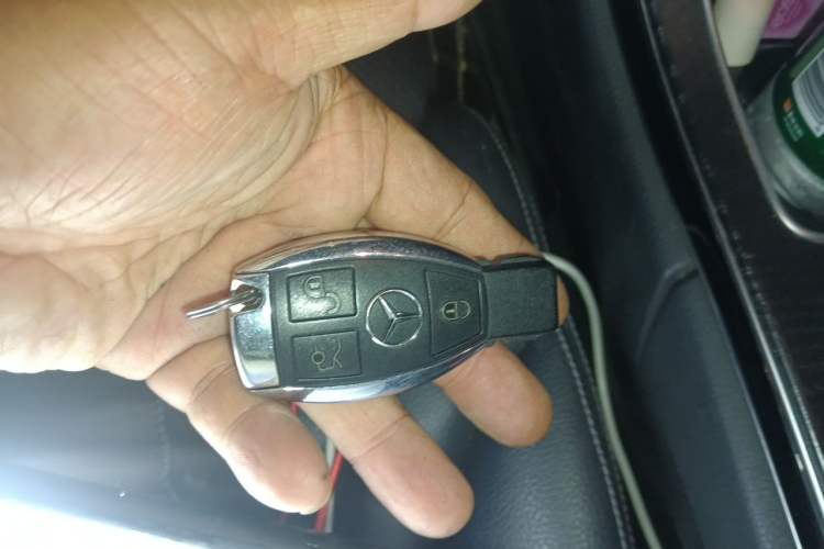 Used Mercedes-Benz C-Class 2017 Facelifted C 180 L Stylish Edition Vehicle Key