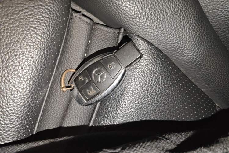 Used Mercedes-Benz C-Class 2017 C 180 L Sport Edition Vehicle Key