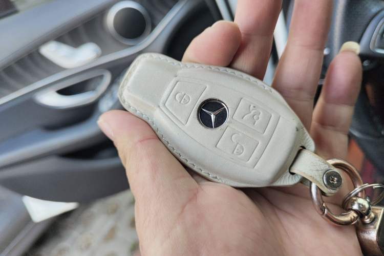 Used Mercedes-Benz C-Class 2017 Revised C 180 L Dynamic Sports Edition Vehicle Key