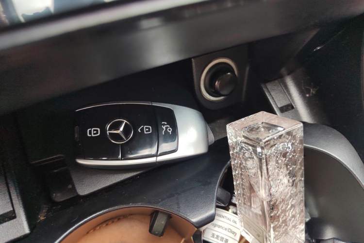 Used Mercedes-Benz C-Class 2017 Restyled C 200 Sport Edition Vehicle Key