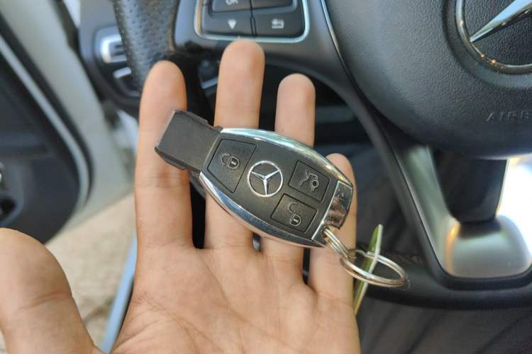 Used Mercedes-Benz C-Class 2017 Restyled C 180 L Fashion Edition Sport Version Vehicle Key