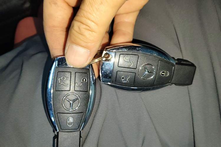 Used Mercedes-Benz C-Class 2017 Restyled C 200 Sport Edition Vehicle Key