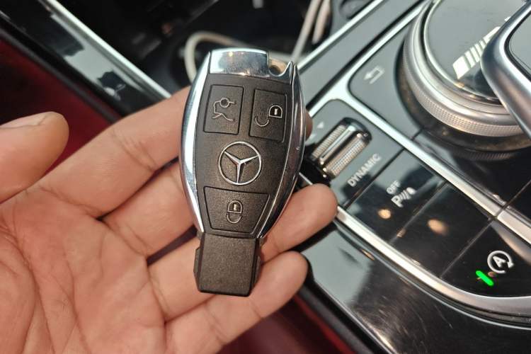 Used Mercedes-Benz C-Class 2017 C 200 Sport Edition Vehicle Key