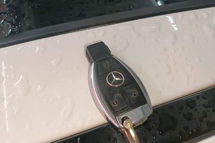 Used Mercedes-Benz C-Class 2017 C 180 L Sport Edition Vehicle Key