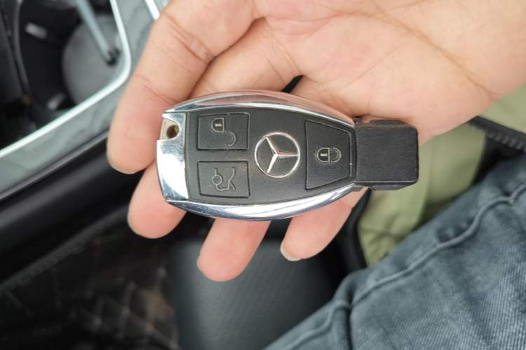Used Mercedes-Benz C-Class 2017 Restyled C 180 L Fashion Edition Sport Version Vehicle Key