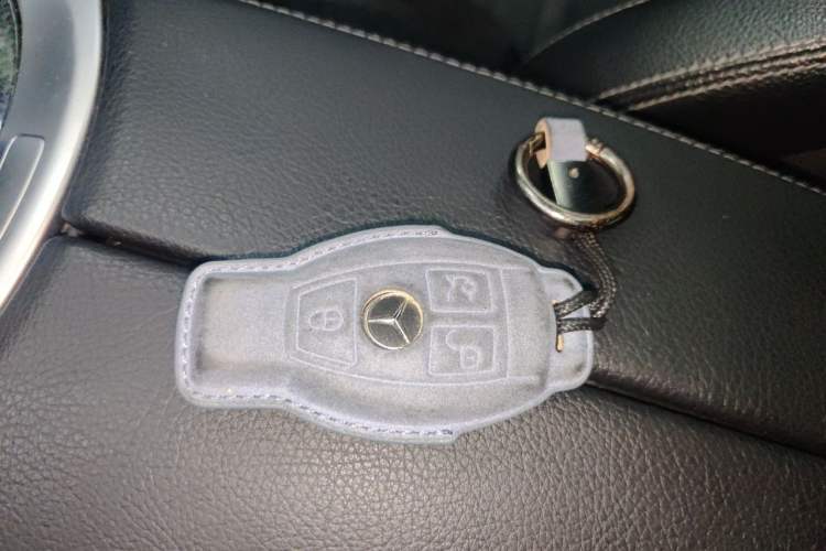Used Mercedes-Benz C-Class 2017 Restyled C 200 Sport Edition Vehicle Key