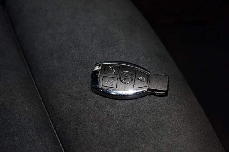 Used Mercedes-Benz C-Class 2017 Restyled C 200 Sport Edition Vehicle Key