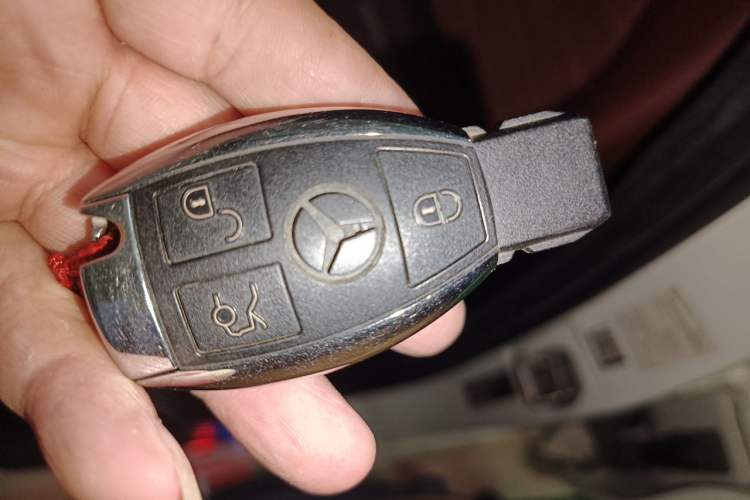 Used Mercedes-Benz C-Class 2017 C 200 Sport Edition Vehicle Key