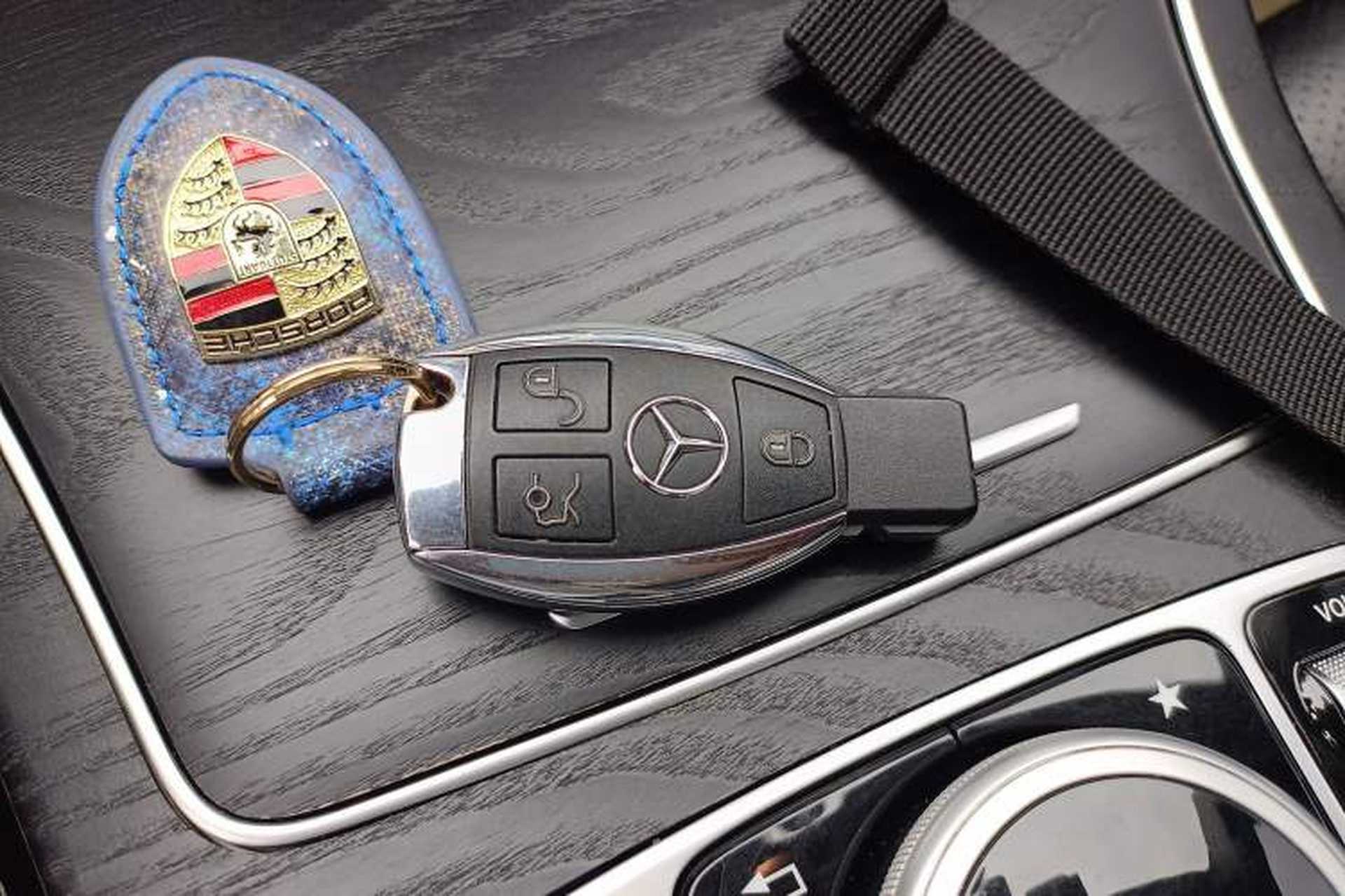Used Mercedes-Benz C-Class 2017 Facelift C 200 L Sport Edition Vehicle Key