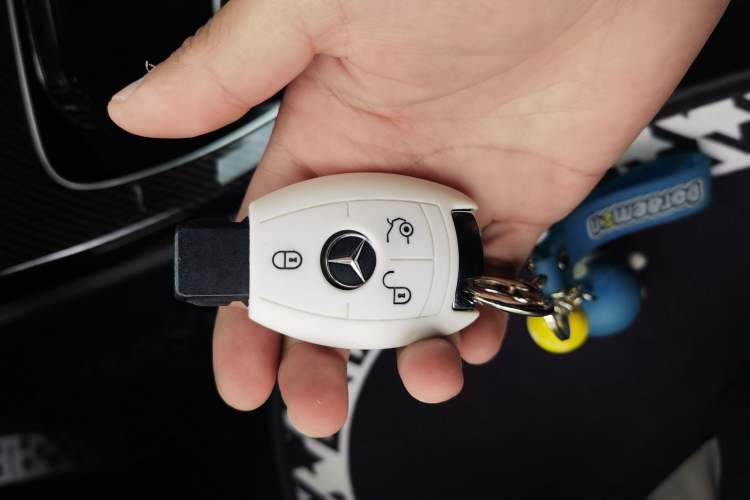 Used Mercedes-Benz C-Class 2017 Restyled C 200 Sport Edition Vehicle Key